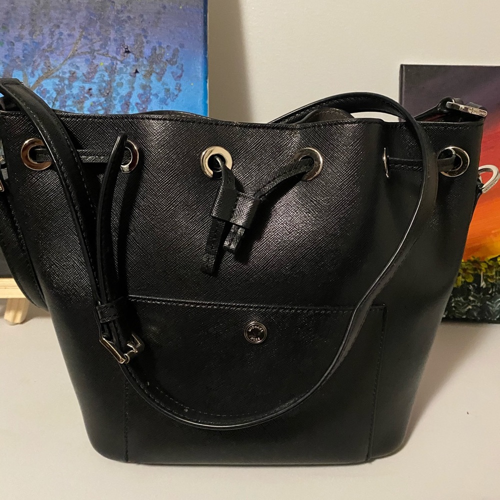 Like new MK crossbody bag and hand bag
